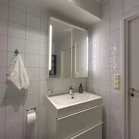 아파트 Cozy 2 Bedroom 트롬쇠