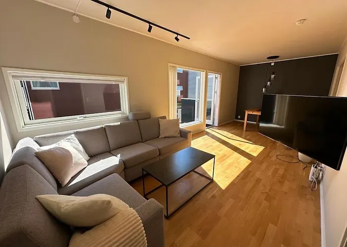 Cozy 2 Bedroom Appartement *