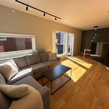 Cozy 2 Bedroom Lejlighed *